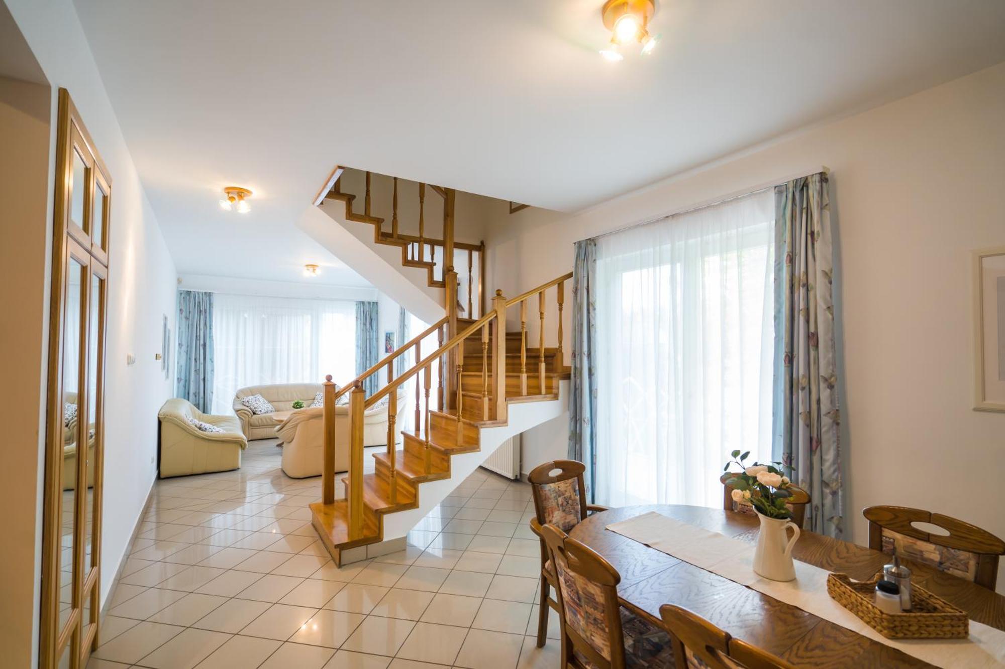 Gyorfi Apartmanhaz 자르마디 외부 사진