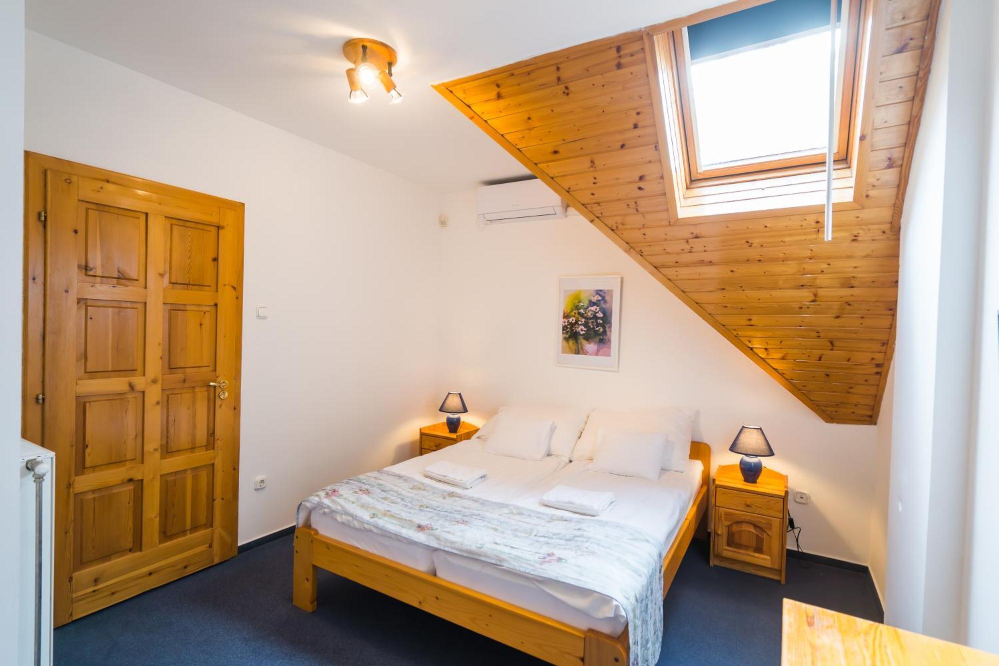 Gyorfi Apartmanhaz 자르마디 외부 사진