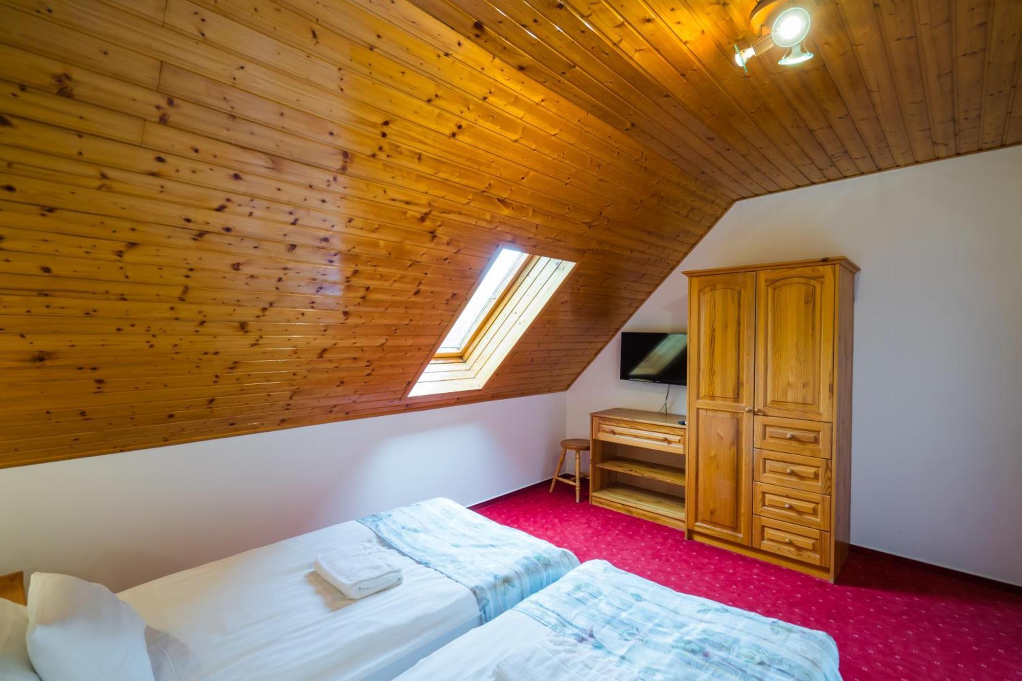 Gyorfi Apartmanhaz 자르마디 외부 사진