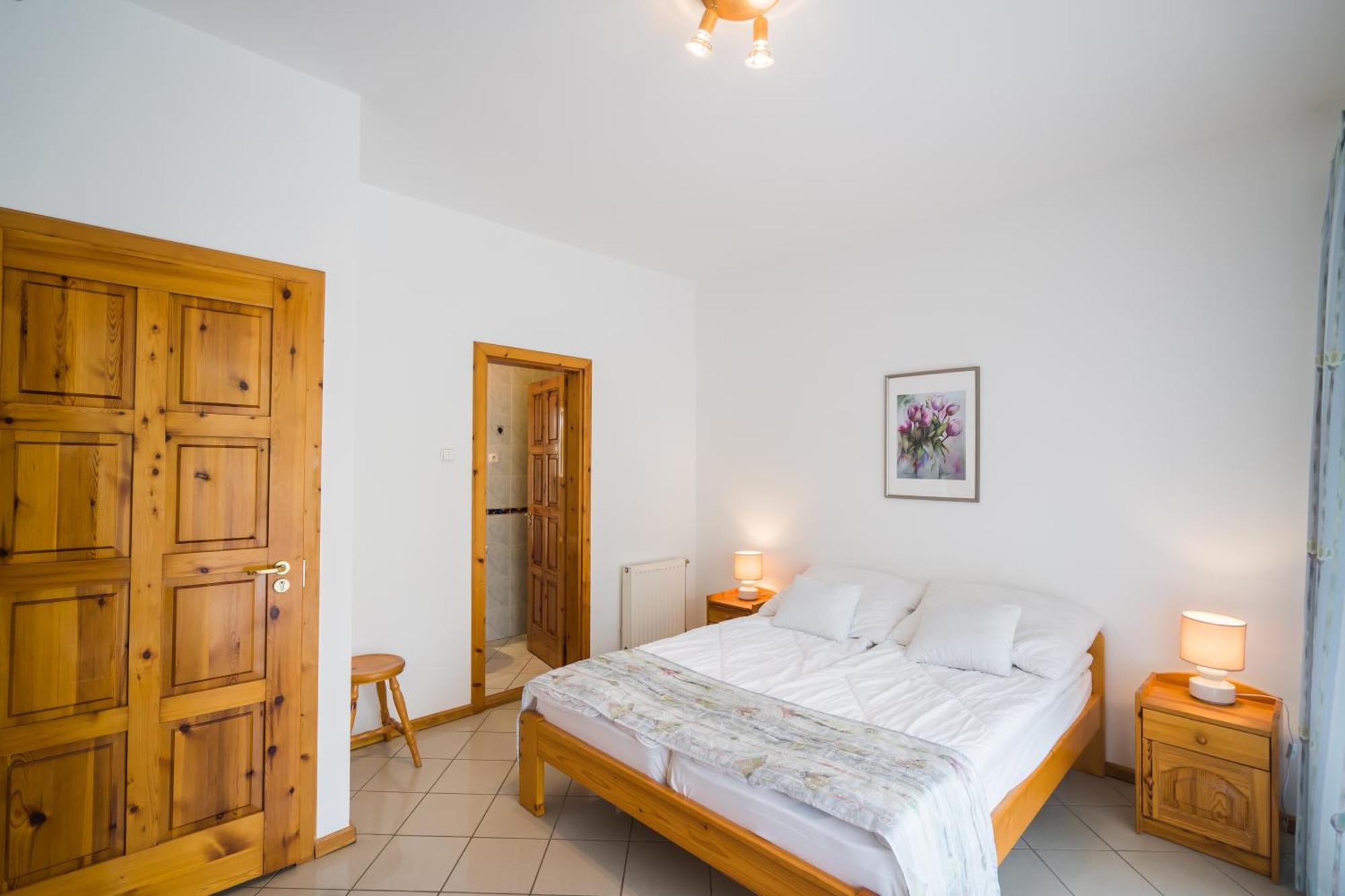 Gyorfi Apartmanhaz 자르마디 외부 사진