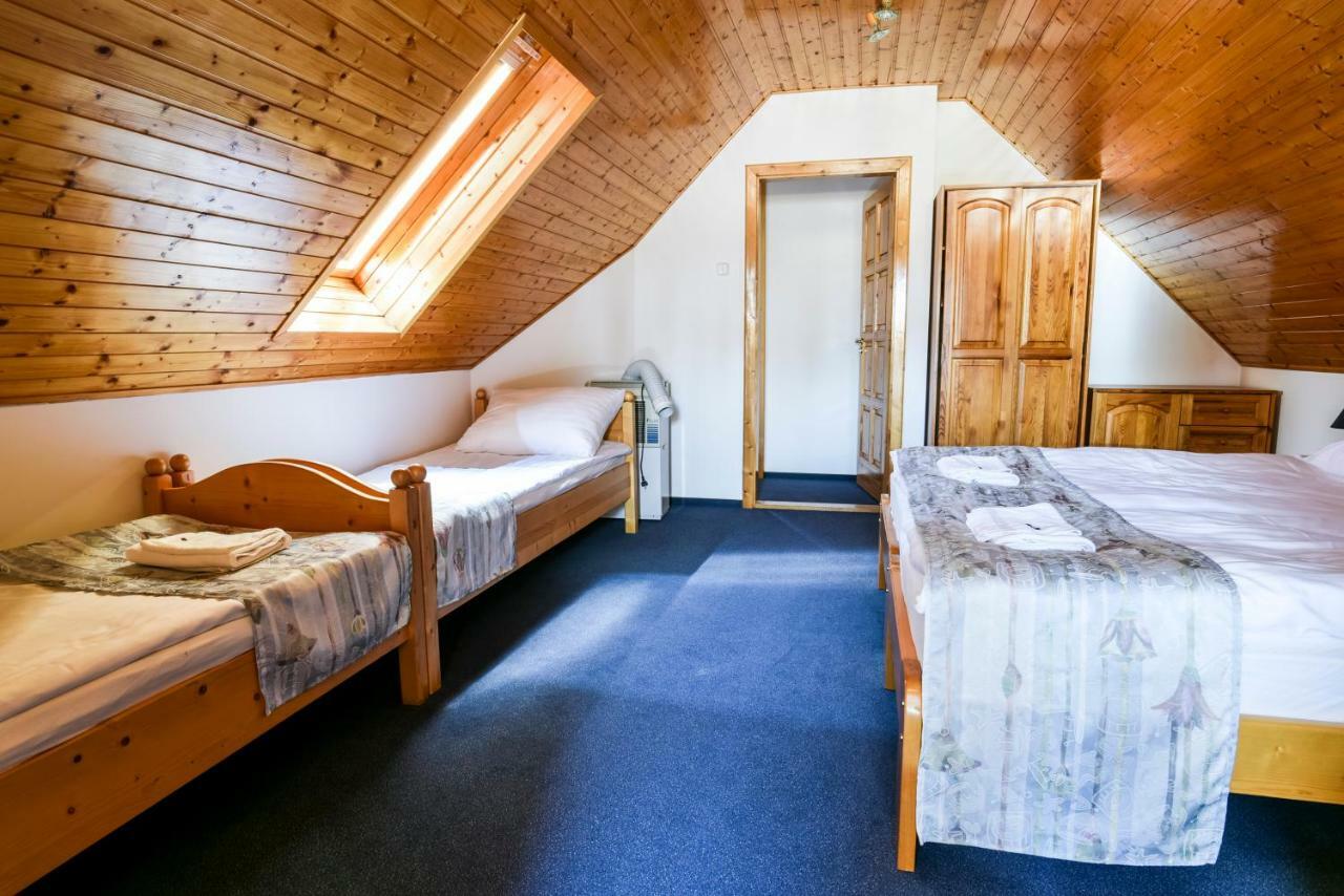 Gyorfi Apartmanhaz 자르마디 외부 사진